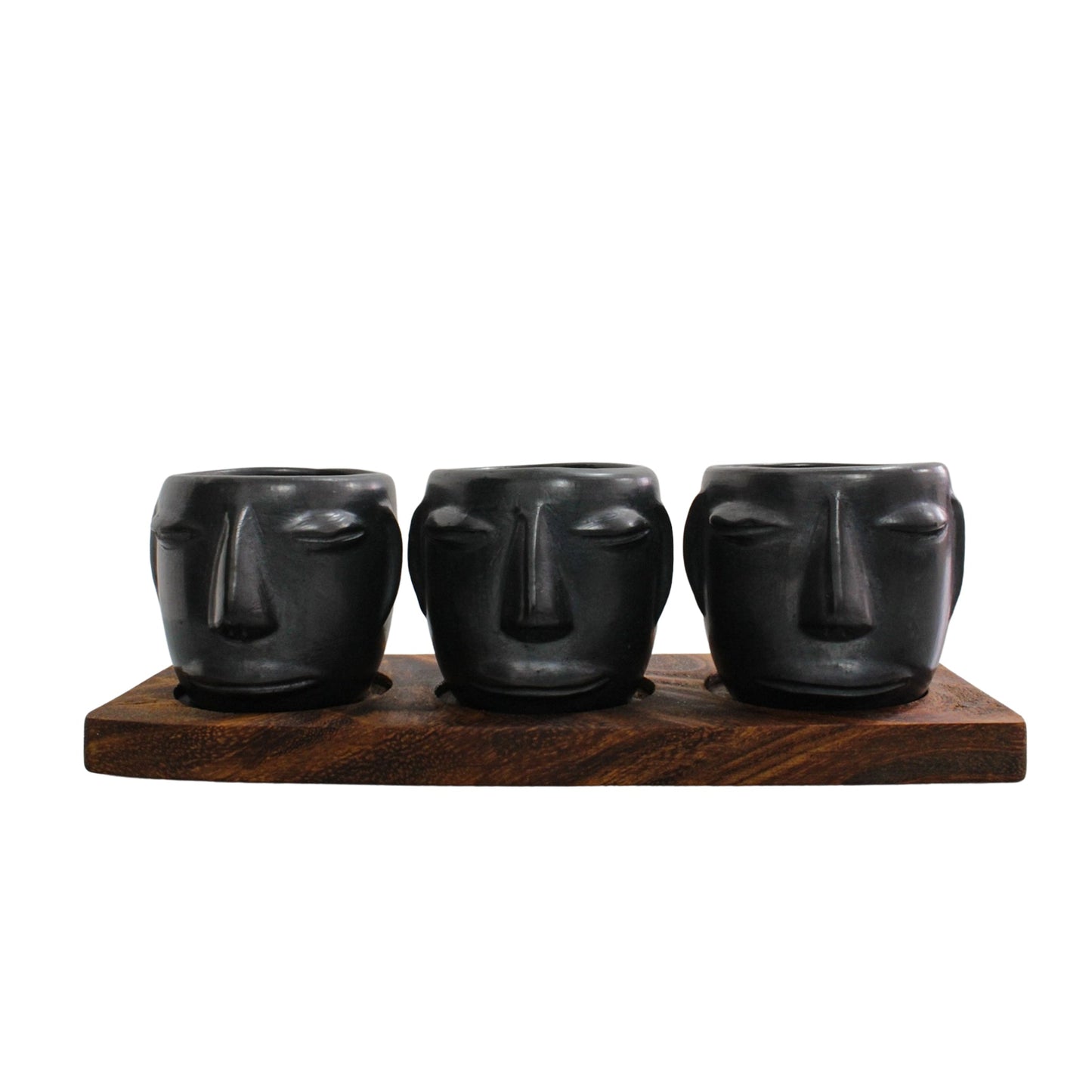 juego de 3 vasos de barro con cara de 250ml (8.4oz) y base de madera parota