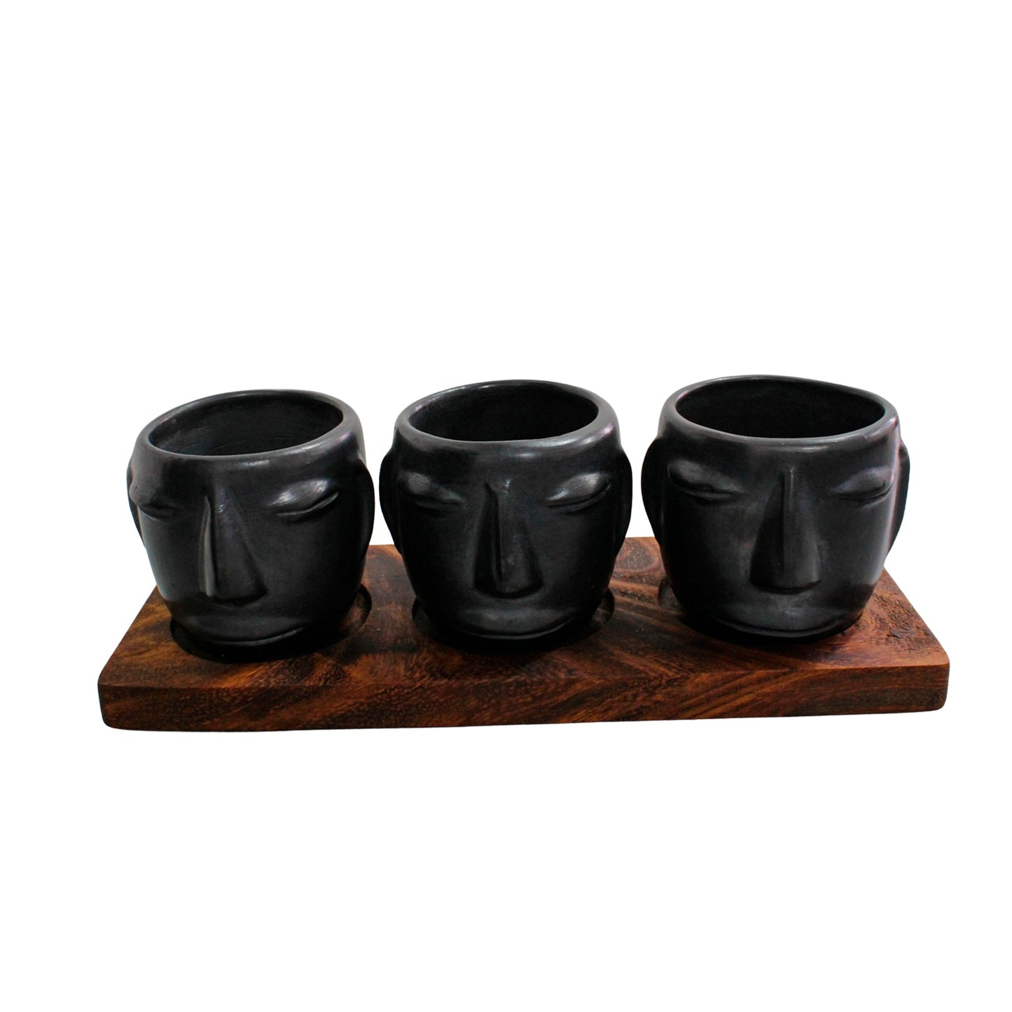 juego de 3 vasos de barro con cara de 250ml (8.4oz) y base de madera parota