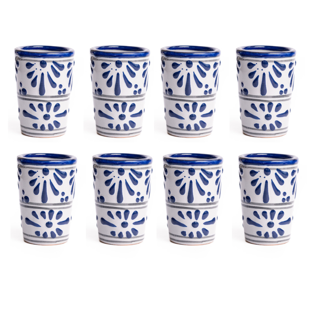 Hermoso Set de 8 Tequileros en Talavera Hechos a Mano 2 Oz