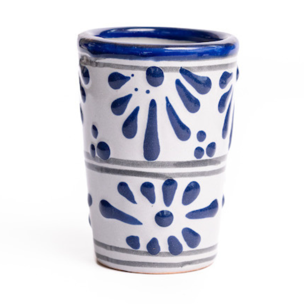Hermoso Set de 8 Tequileros en Talavera Hechos a Mano 2 Oz