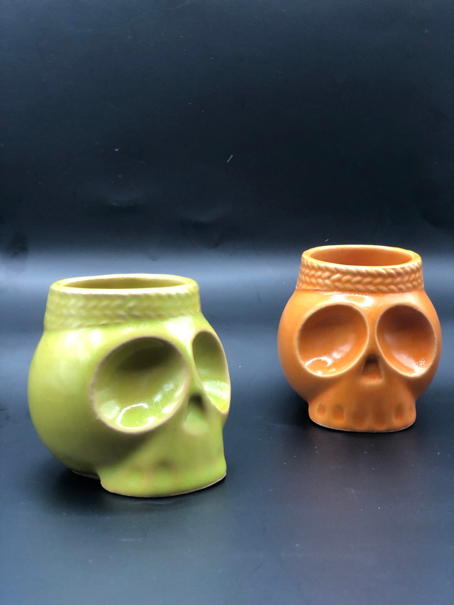 Set de 4 Vasos Mezcaleros/Tequileros en Forma de Calavera – Inspirados en el Folclore Mexicano