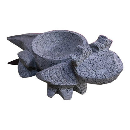 Molcajete en Forma de Ajolote 60 cm de largo x 28 cm de Largo