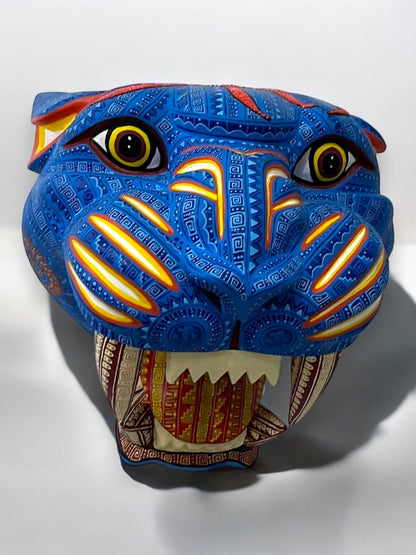 Máscara Artesanal de Jaguar: Obra Maestra de Alebrijes