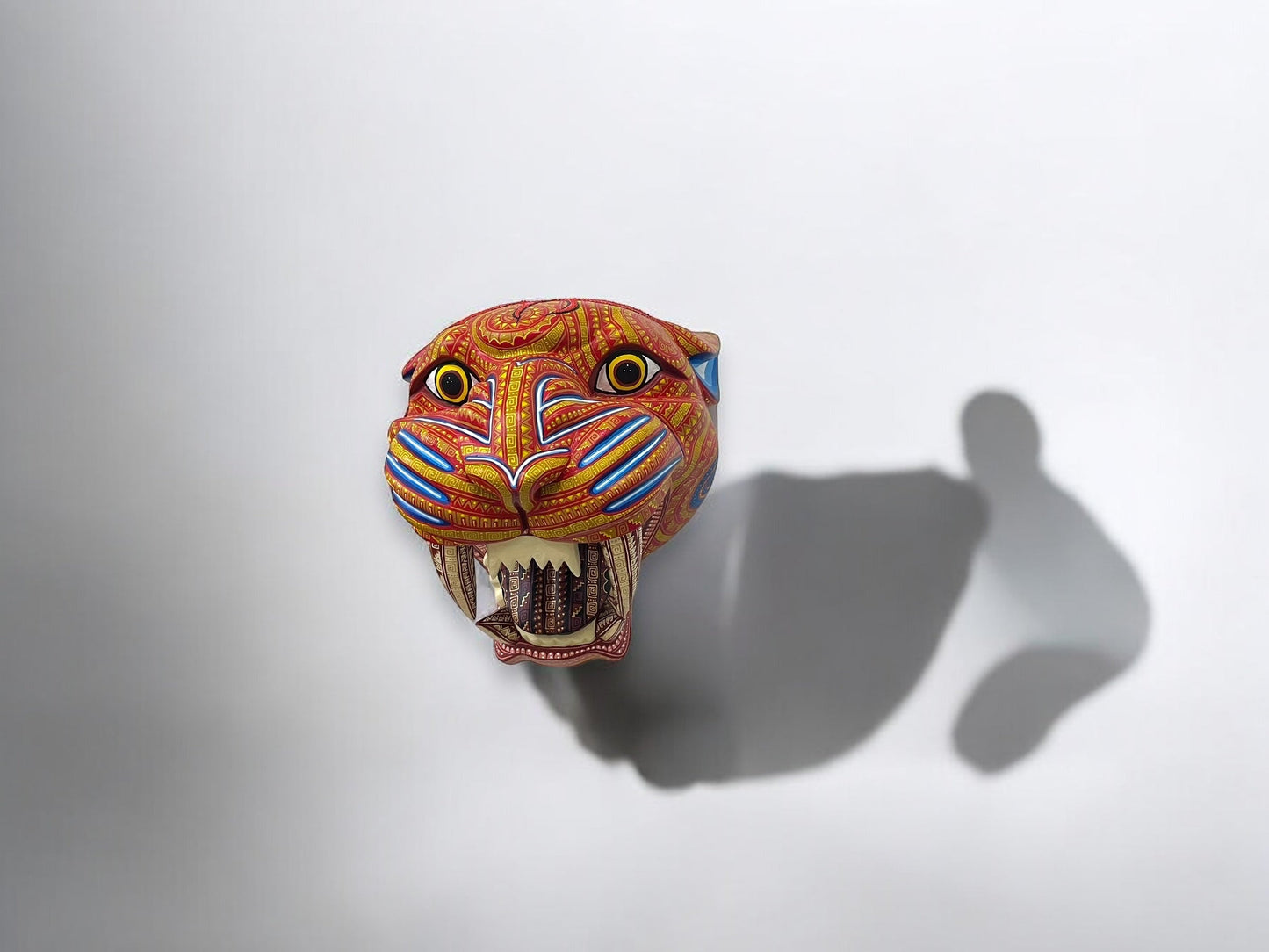 Máscara Artesanal de Jaguar Rojo: Alebrije de Oaxaca