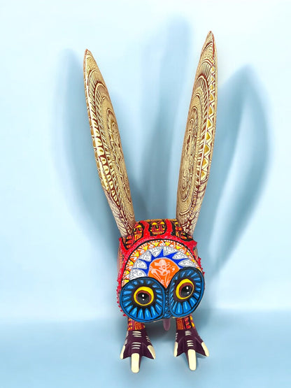 Figura de Alebrije: lechuza roja