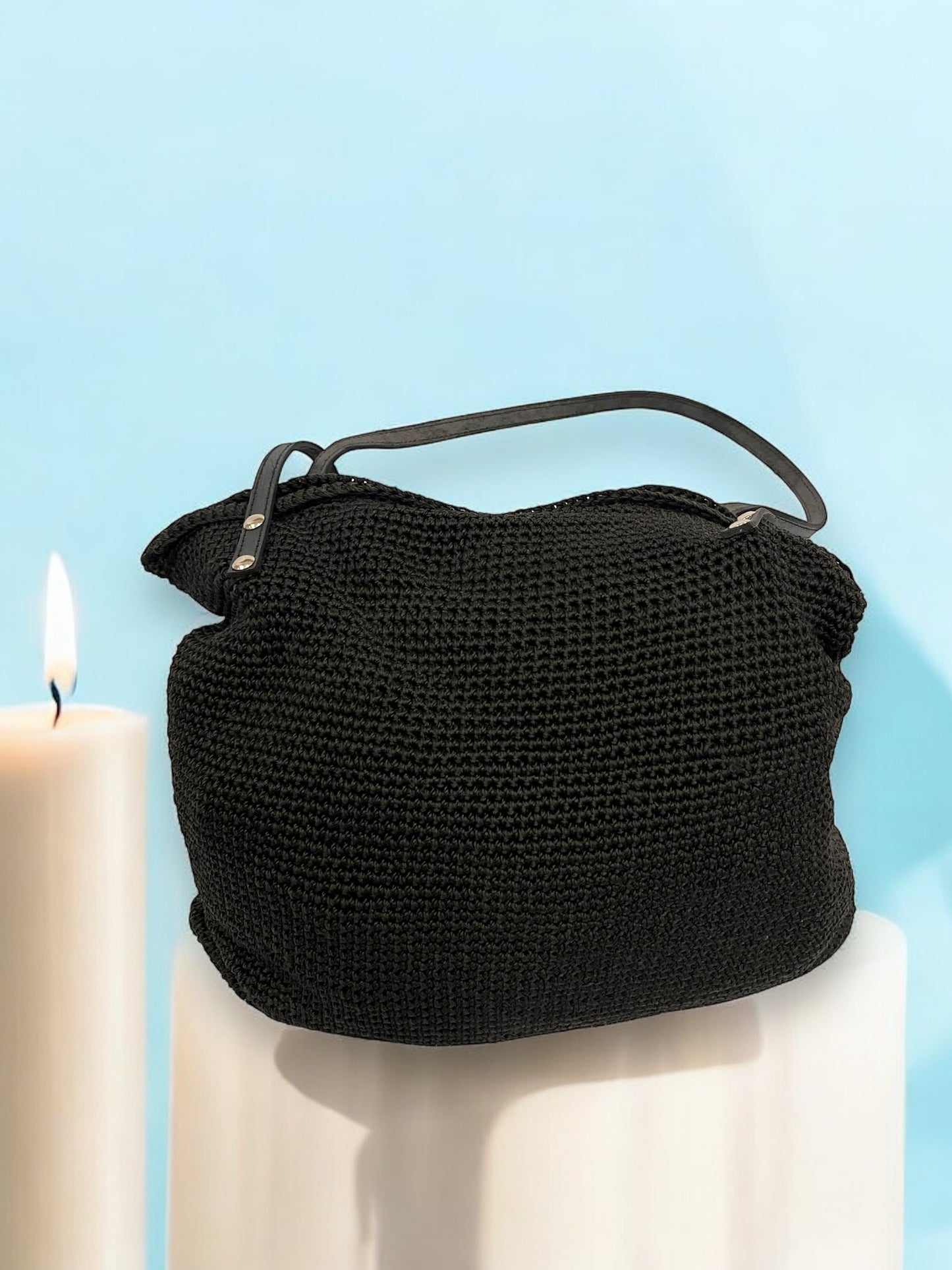 Bolso de Mano Tejido en Negro