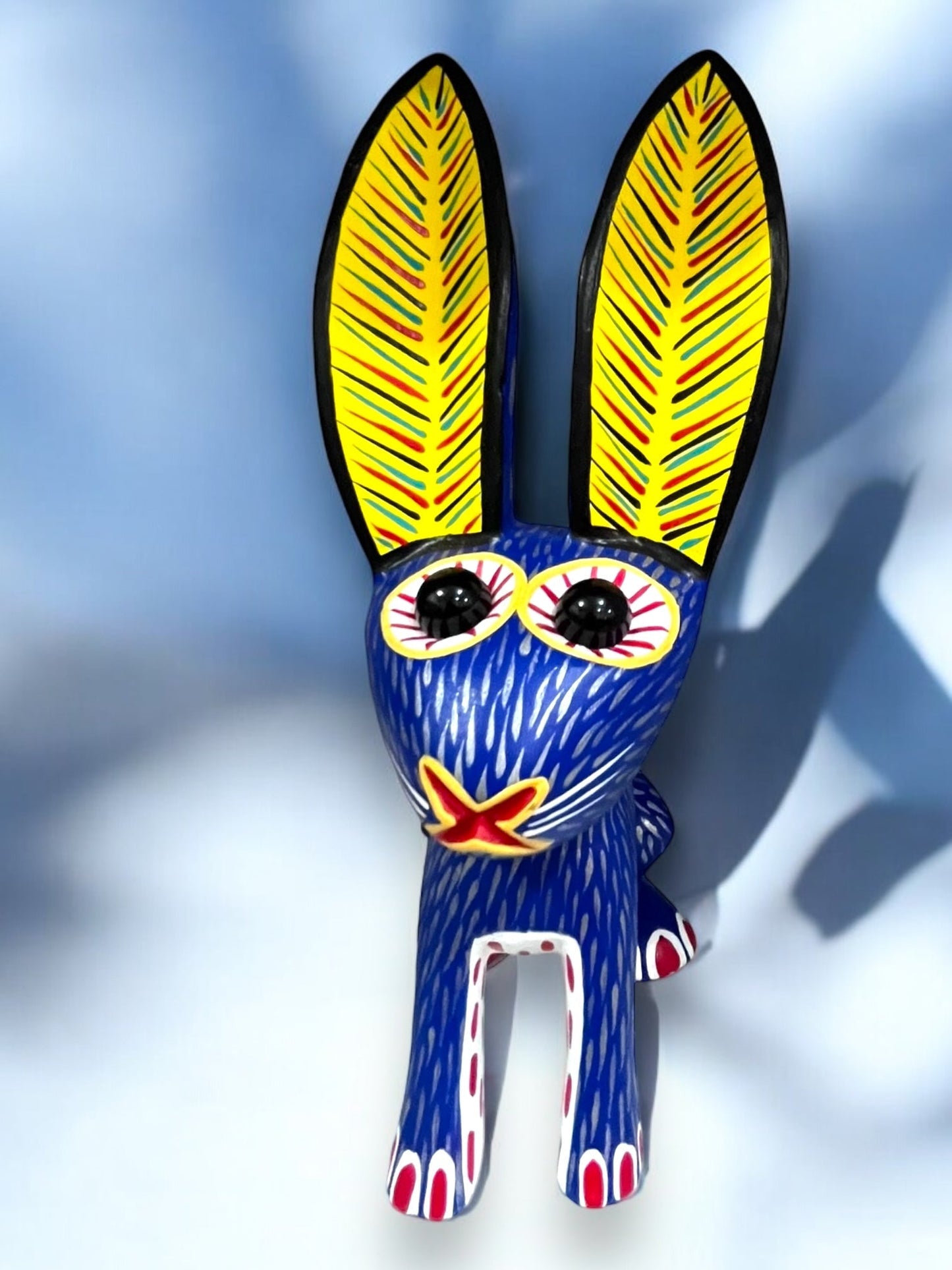 Conejo Alebrije Azul con Orejas Amarillas