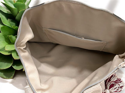 Bolso Tote Artesanal con Diseño Tradicional