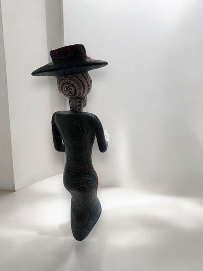 Calavera Artesanal con Sombrero