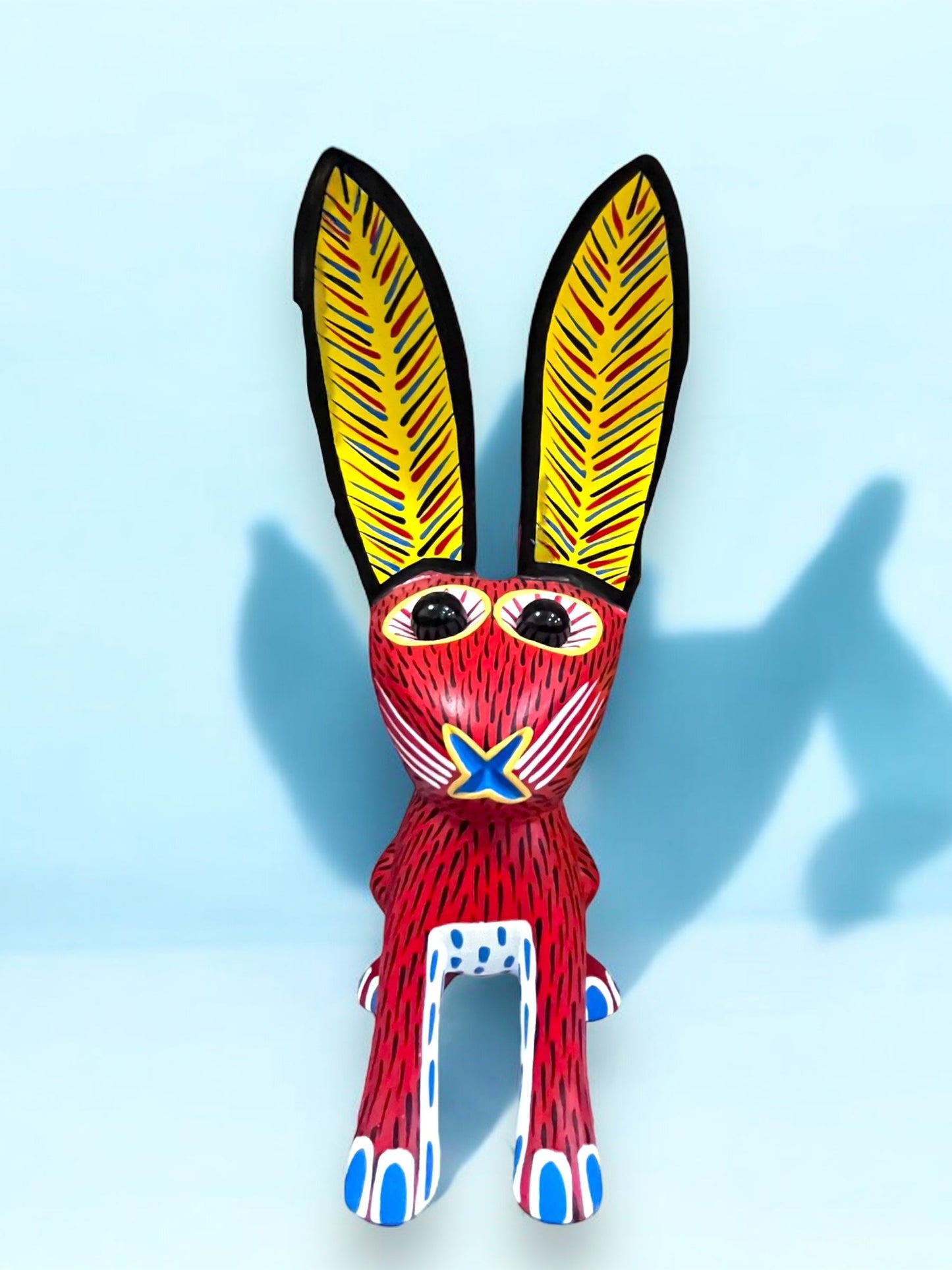 Conejo Alebrije Rojo con Orejas Amarillas