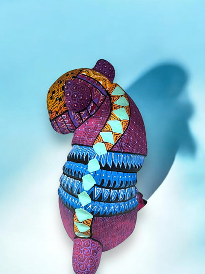 Alebrije de Oso en Postura Reposada con Colore