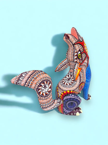 Alebrijes de Lagartijas en Tonos Verdes y Grises con Detalles Vivos