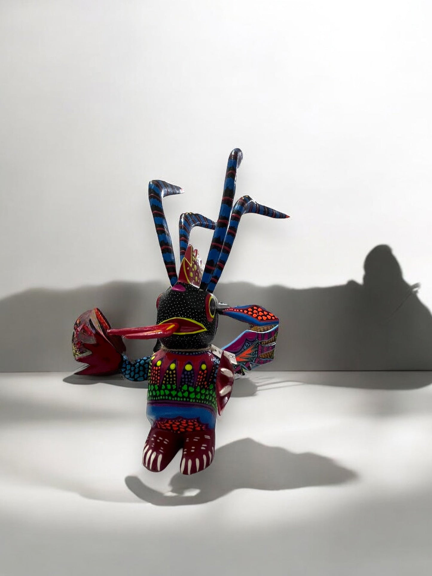 Colibrí con Alas Majestuosas