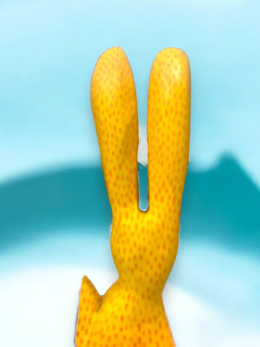 Alebrije de Conejo Amarillo con Orejas Largas