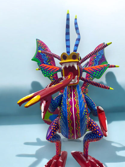 Dragón Artesanal de Madera