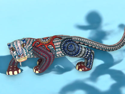 Alebrije de Jaguar con Detallado Diseño Geométrico