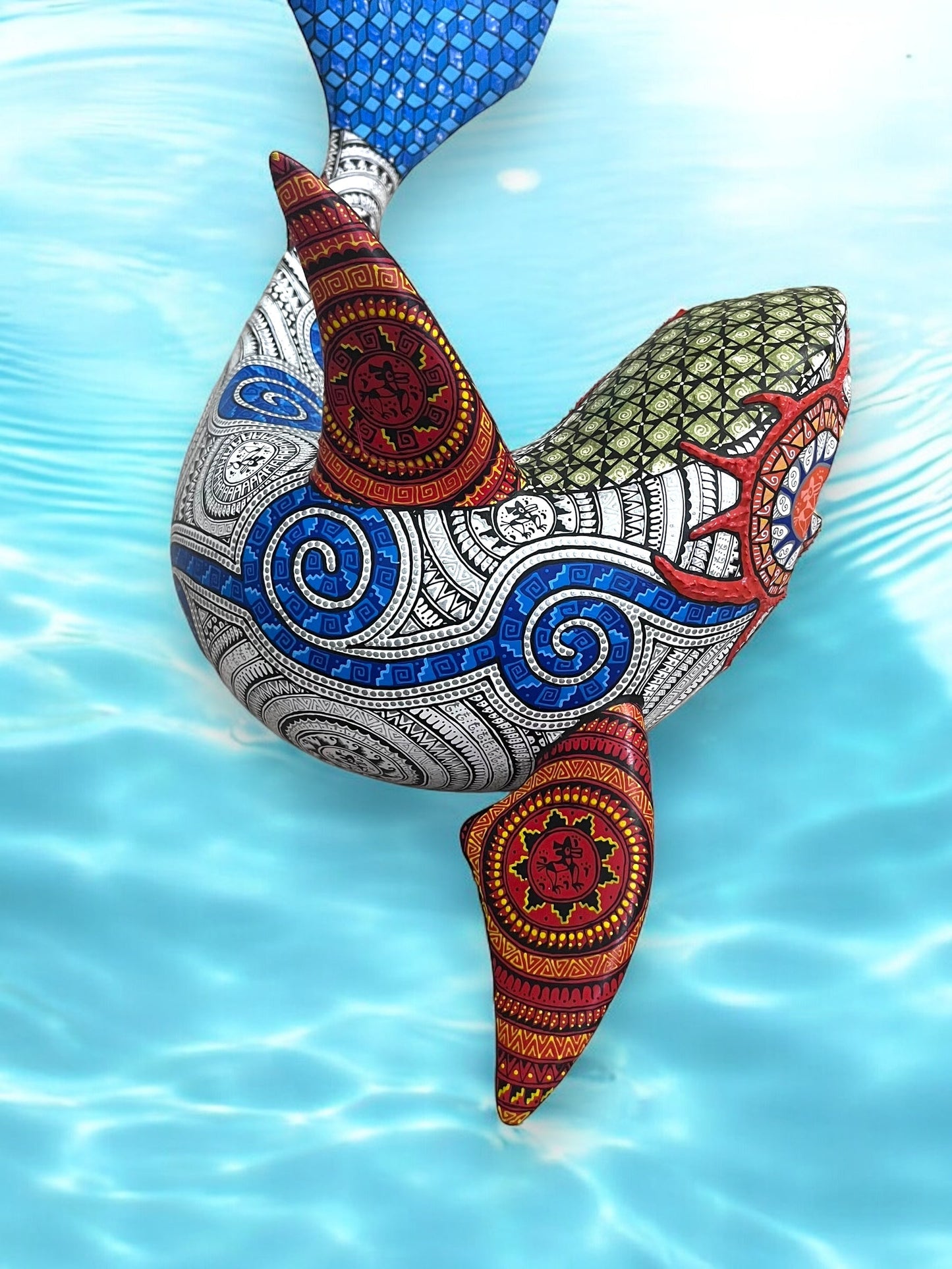 Alebrije de Tiburón con Diseños Intrincados