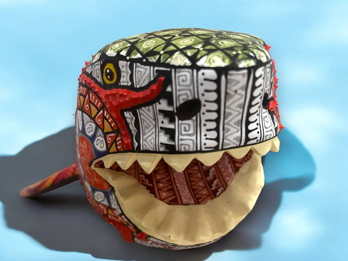 Alebrije de Tiburón con Diseños Intrincados