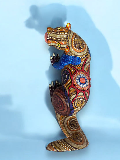 figura de madera de Nutria Alebrije