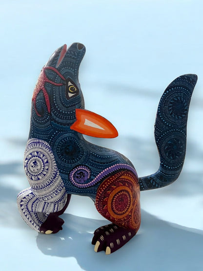 figura de madera de Coyote Alebrije