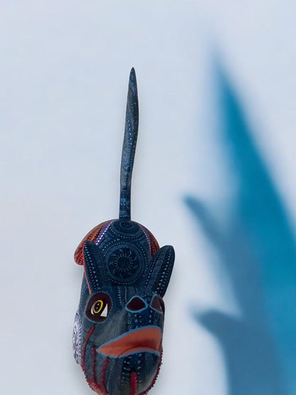 figura de madera de Coyote Alebrije