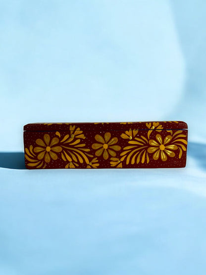 Caja Decorativa de Madera con Flores Doradas