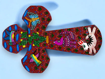 Cruz Artesanal Pintada a Mano con Animales