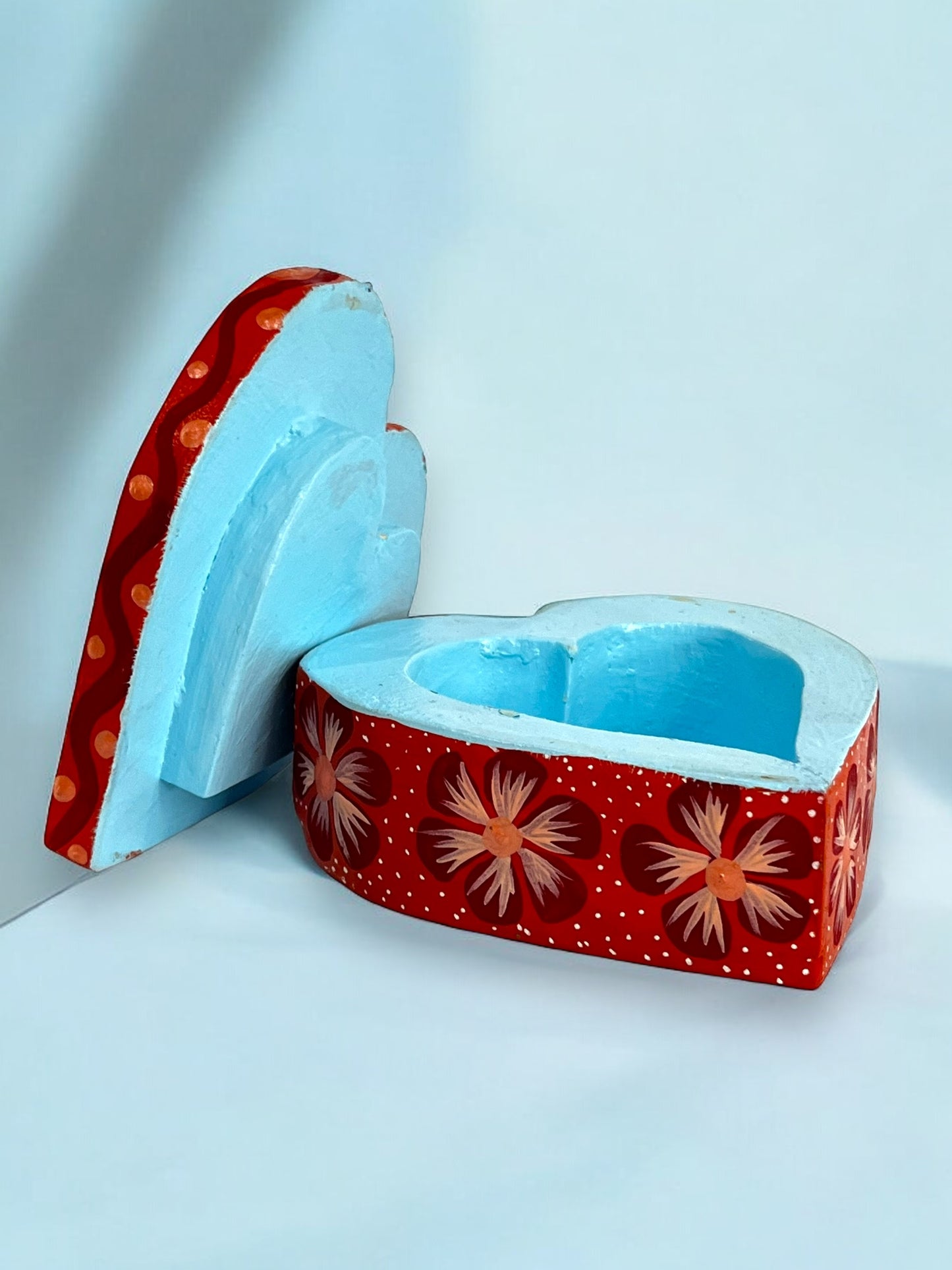 Caja Corazón Pintada a Mano