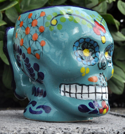 Tarro Taza de Talavera Poblana Mexicano con Diseño de Calavera Azul