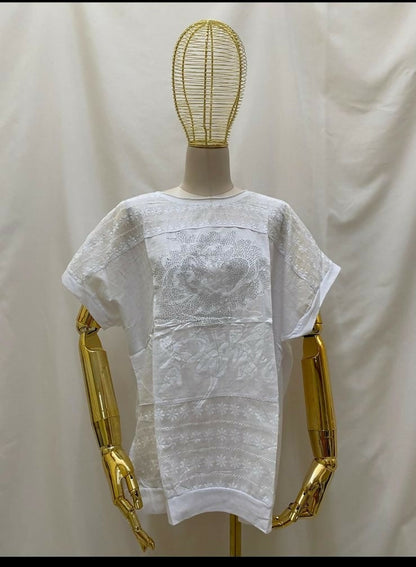 Playera Dibujo Flores Pedrería